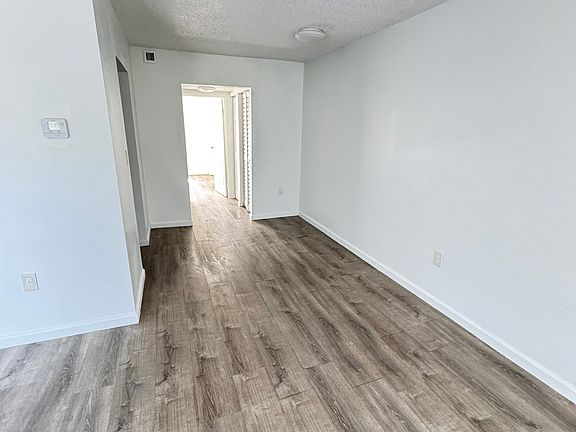 3rd image of 379 47th Ave N APT 106