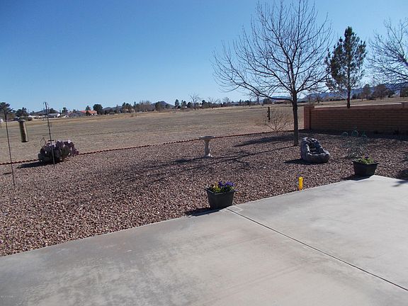 5th image of 916 W Saguaro Dr