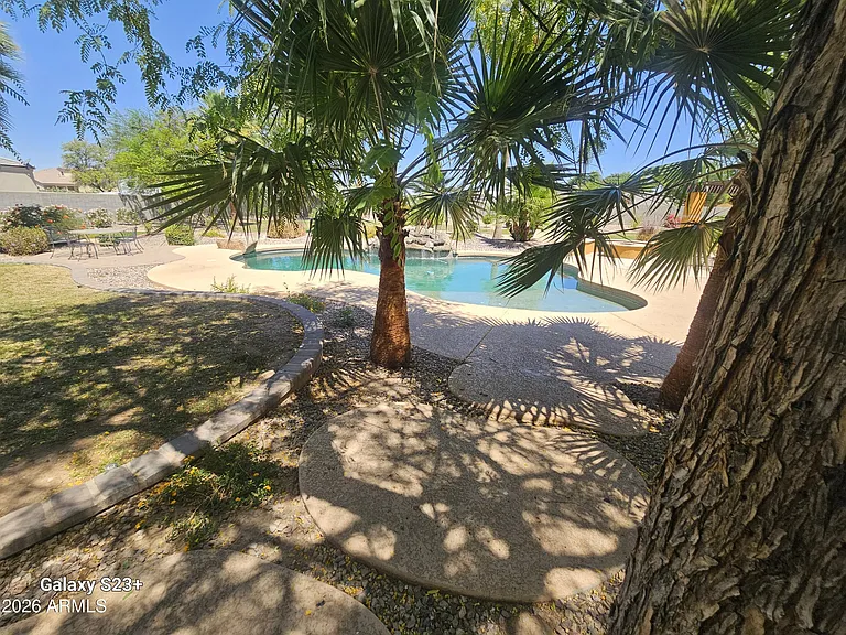 5118 W Winston Dr — Photo 13