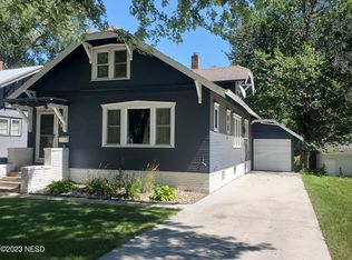 608 N Park St, Watertown, SD 57201