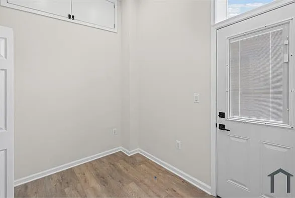 1723 E Lombard St — Photo 20