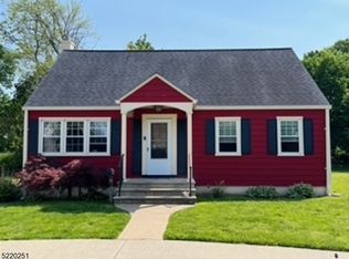 8 Walters Ln, Flemington, NJ 08822