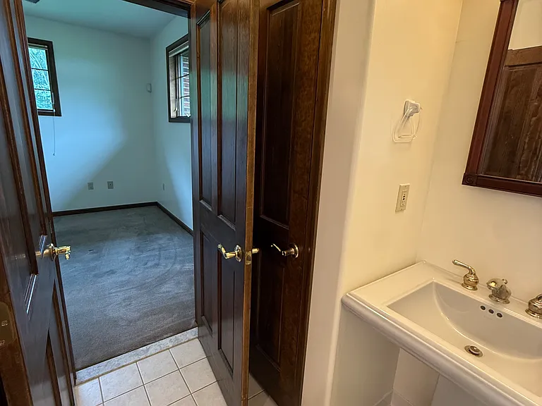 23158 Town Run Dr — Photo 13