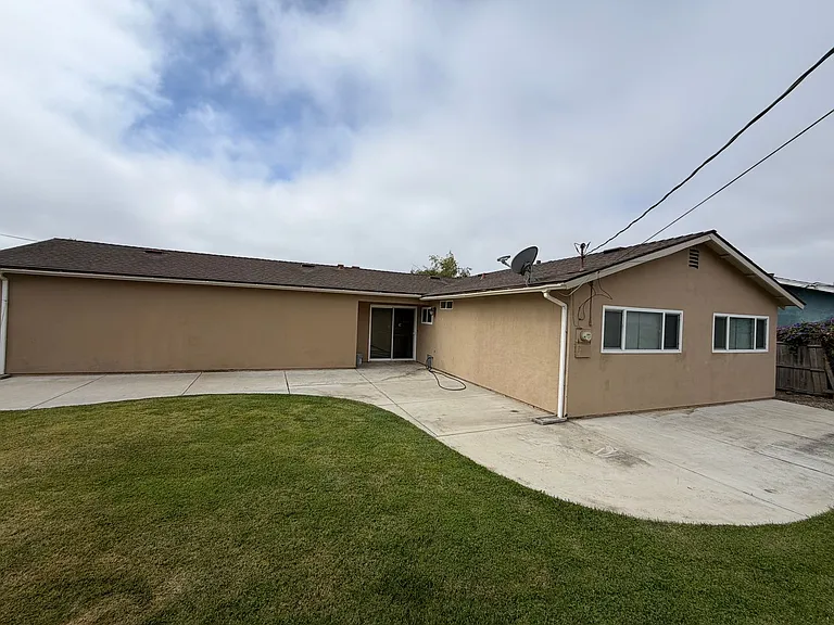 465 Stansbury Dr — Photo 12