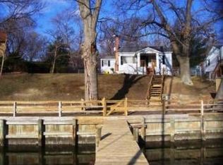 7744 Rockanna Rd, Pasadena, MD 21122