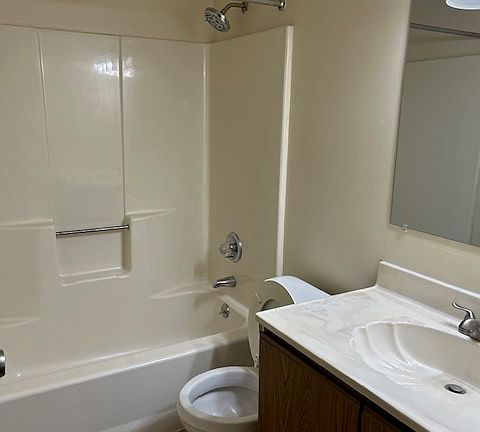 5th image of 250 Tudor Ave #1A