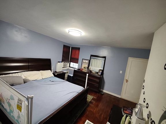 4th image of 2280 Burnett St APT 3A