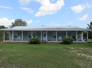 32162 Dogwood Ln, Poplarville, MS 39470