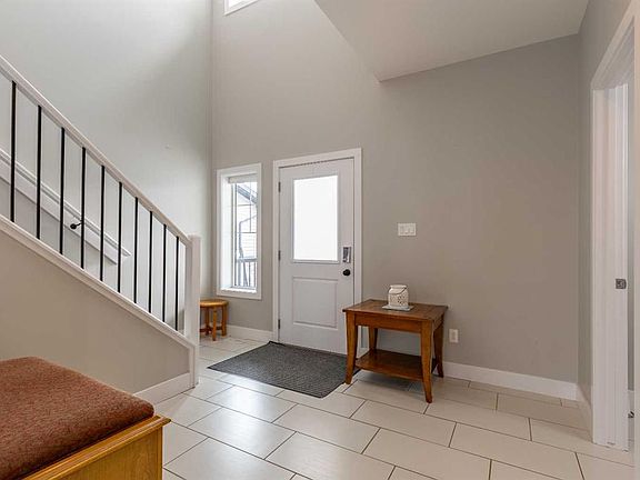 4th image of 107 E Westgate Dr