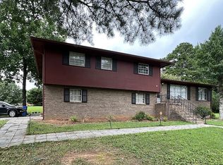 3826 Deerfoot Dr, Chattanooga, TN 37406