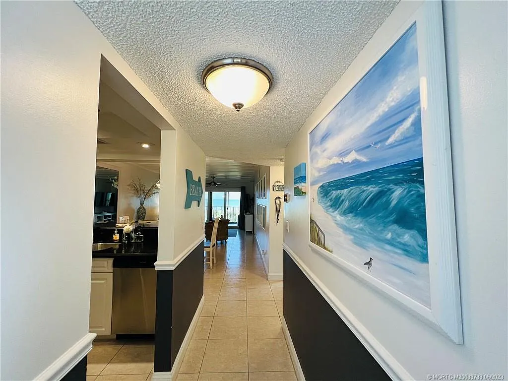 2 bed, 2.0 bath, 1053 sqft, $2,600 — Photo 3