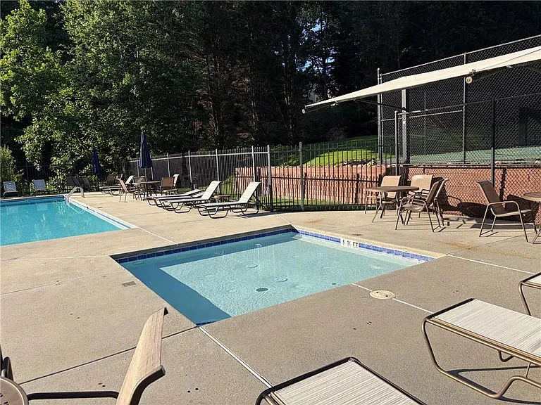 1105 Trumpet Vine Ct SE — Photo 41