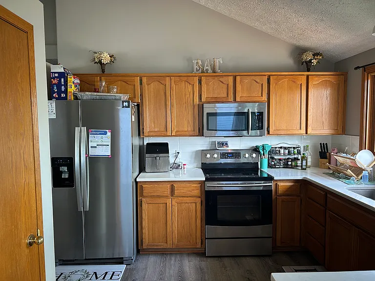 8018 Bauman Ave — Photo 6