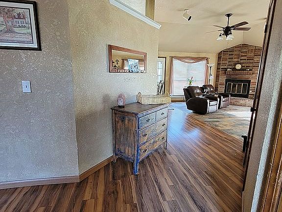 4th image of 10021 Aberdeen Ln