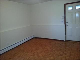 3rd image of 4 Bridle Ln