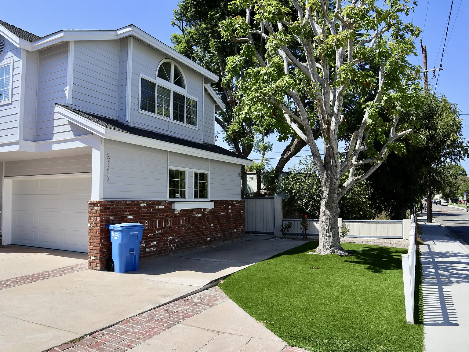 2103 Mackay Lane - 1 — Photo 3