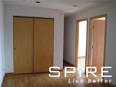 3rd image of 370 W 30th St APT 7D