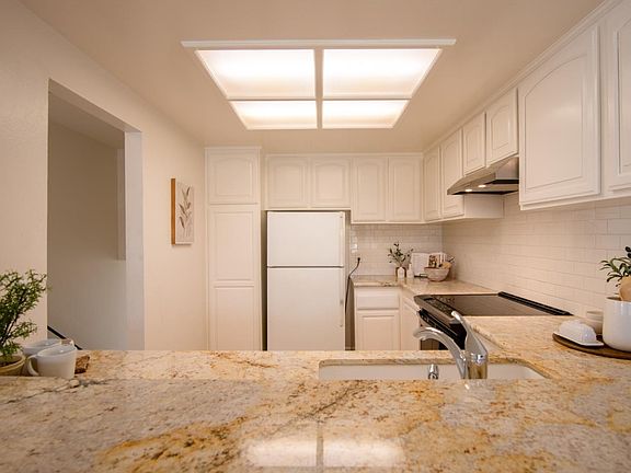 4th image of 1350 Charmwood Sq