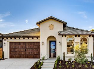 3169 Riordan Ave, Clovis, CA 93619