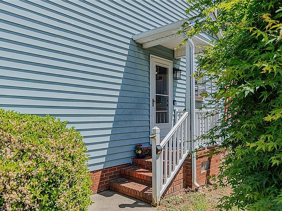 5th image of 816 Cornwallis Dr