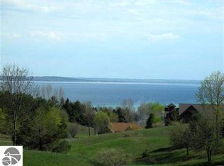 S Bay Valley Dr, Suttons Bay, MI 49682