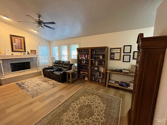 5th image of 503 Purple Sage Dr
