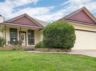 350 Schooner Rd, Gun Barrel City, TX 75156