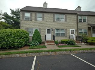 38 Hancock Ct #308, Flemington, NJ 08822