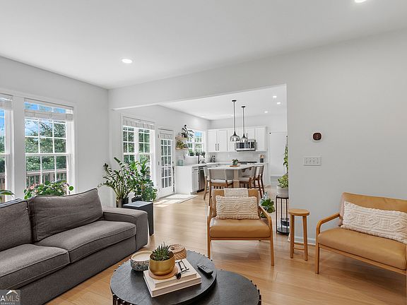 4th image of 3930 Almandine Way