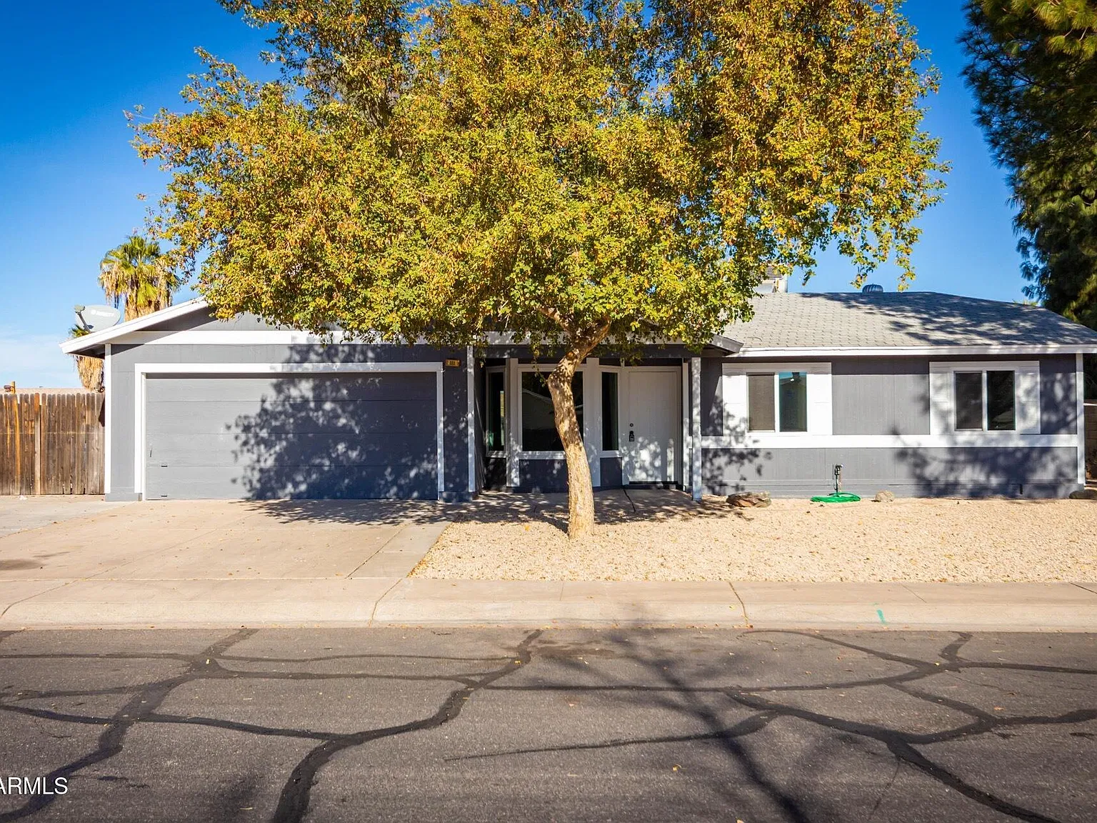 3 bed, 2.0 bath, 1554 sqft, $2,500 — Photo 2