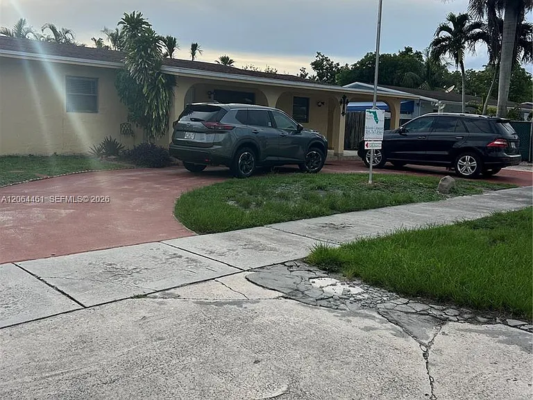 19710 NW 51st Ave — Photo 13