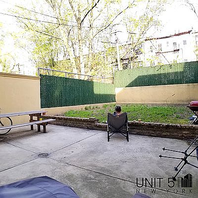 1st image of 16 Park St #1A