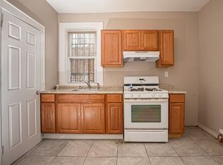308 S 10th St #3, Newark, NJ 07103