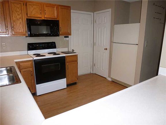 5th image of 15287 Fawn Meadow Dr