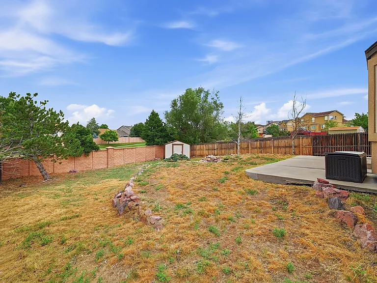 5644 Mountain Garland Dr — Photo 37