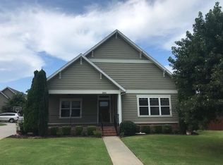5801 W Redbud St, Rogers, AR 72758