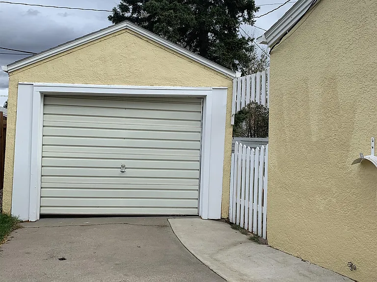 4126 Pleasant Dr — Photo 12