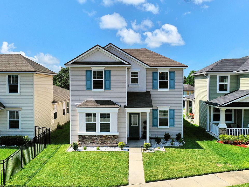 1st image of 322 Vineyard Ln