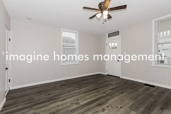 2 bed, 1.5 bath, 2087 sqft, $2,150 — Photo 3