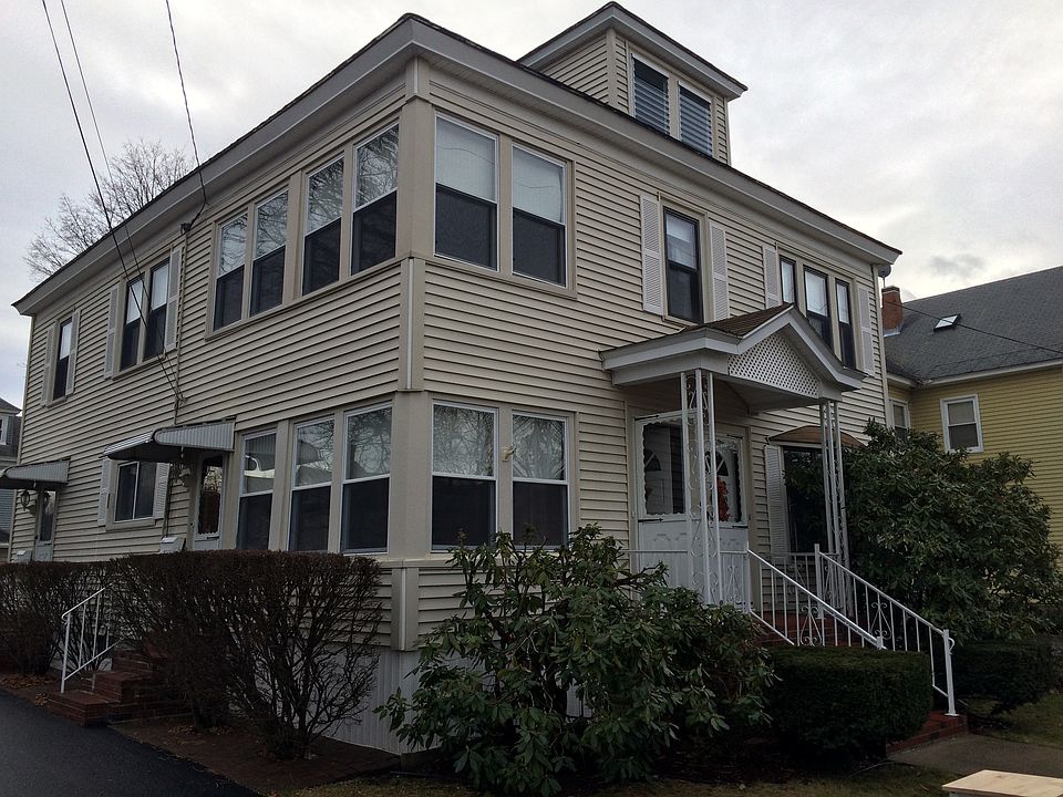 1st image of 68 Blossom St #2nd