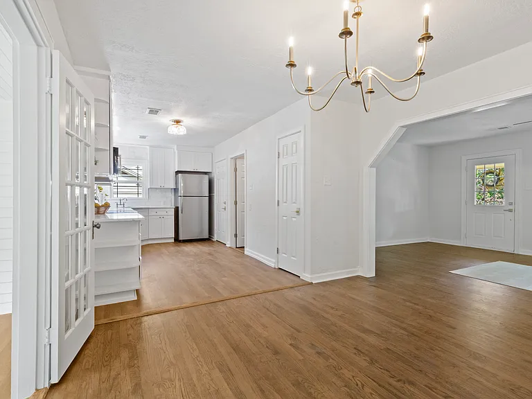 46 Vaughn Dr — Photo 11