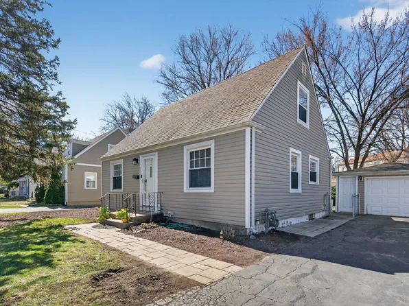 2634 Silver Creek Dr, Franklin Park, IL 60131