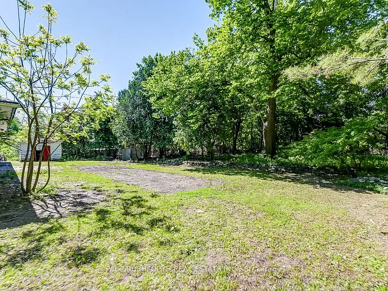 10 Cedar Rd — Photo 26
