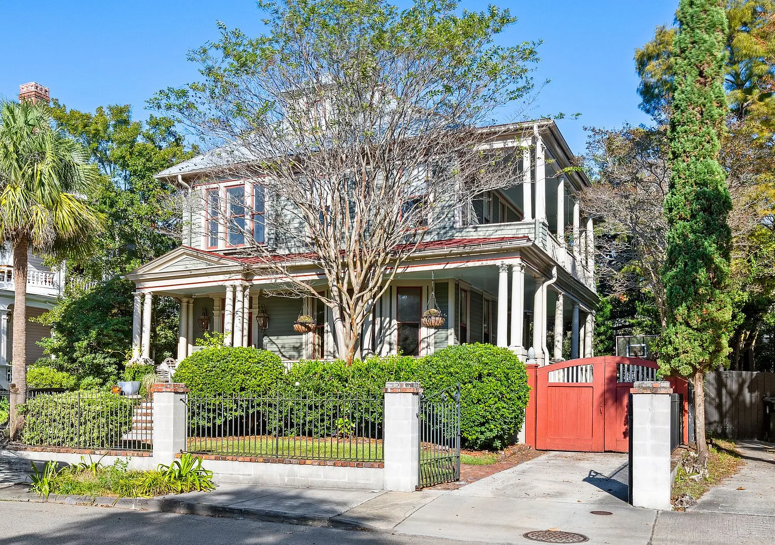 Rutledge Reverie- 118 Rutledge Avenue — Photo 1