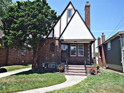 47 Evergreen Avenue, Lynbrook, NY, 11563
