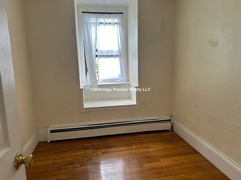 179 Harvard St #2 — Photo 8