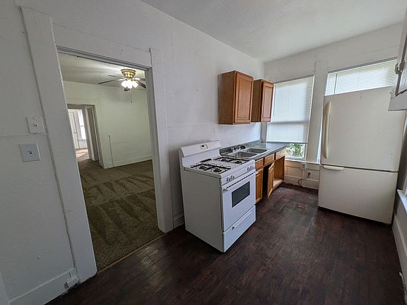 4th image of 2105 Cable Ave