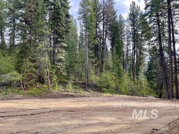 10 Shadow Rd, Garden Valley, ID 83622