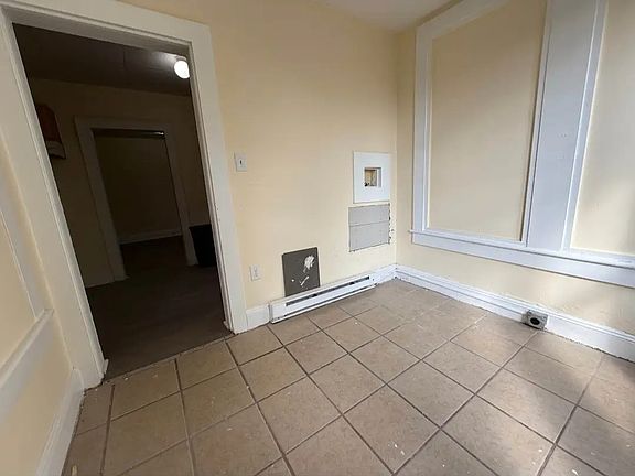 5th image of 317 S Hyde Park Ave #2
