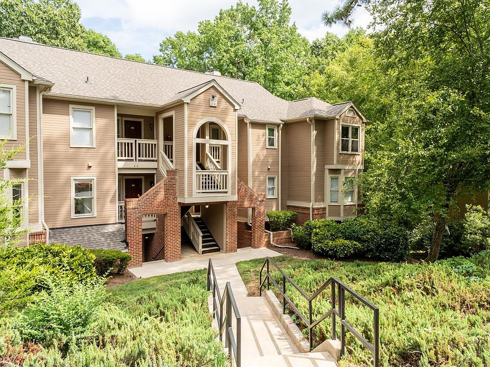 1st image of 107 Killam Ct APT 1C